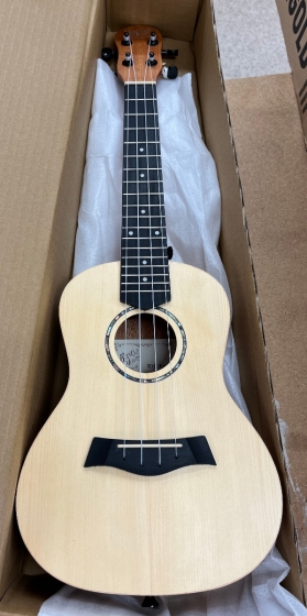 Barnes & Mullins Concert Ukulele - Spruce - B-Stock - CL2297