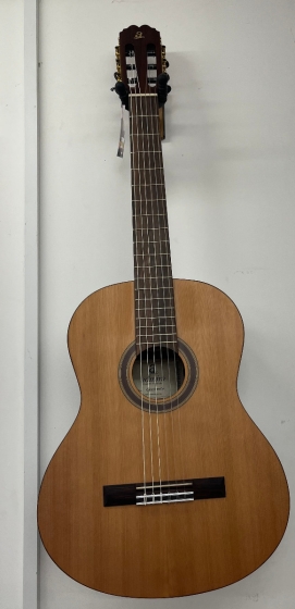 Admira Concerto Classical Guitar-B stock-CL2552