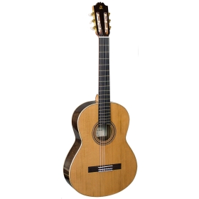 Admira A8 Classical Guitar 