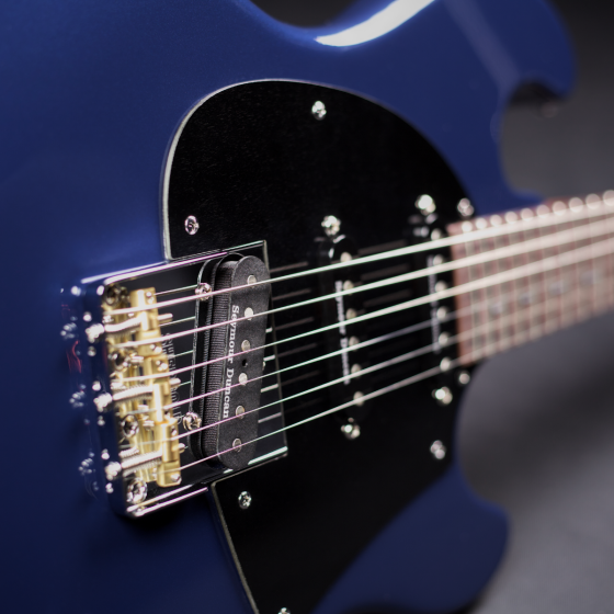 Shergold Masquerader Classic SM03 Deep Blue Metallic | Barnes & Mullins ...
